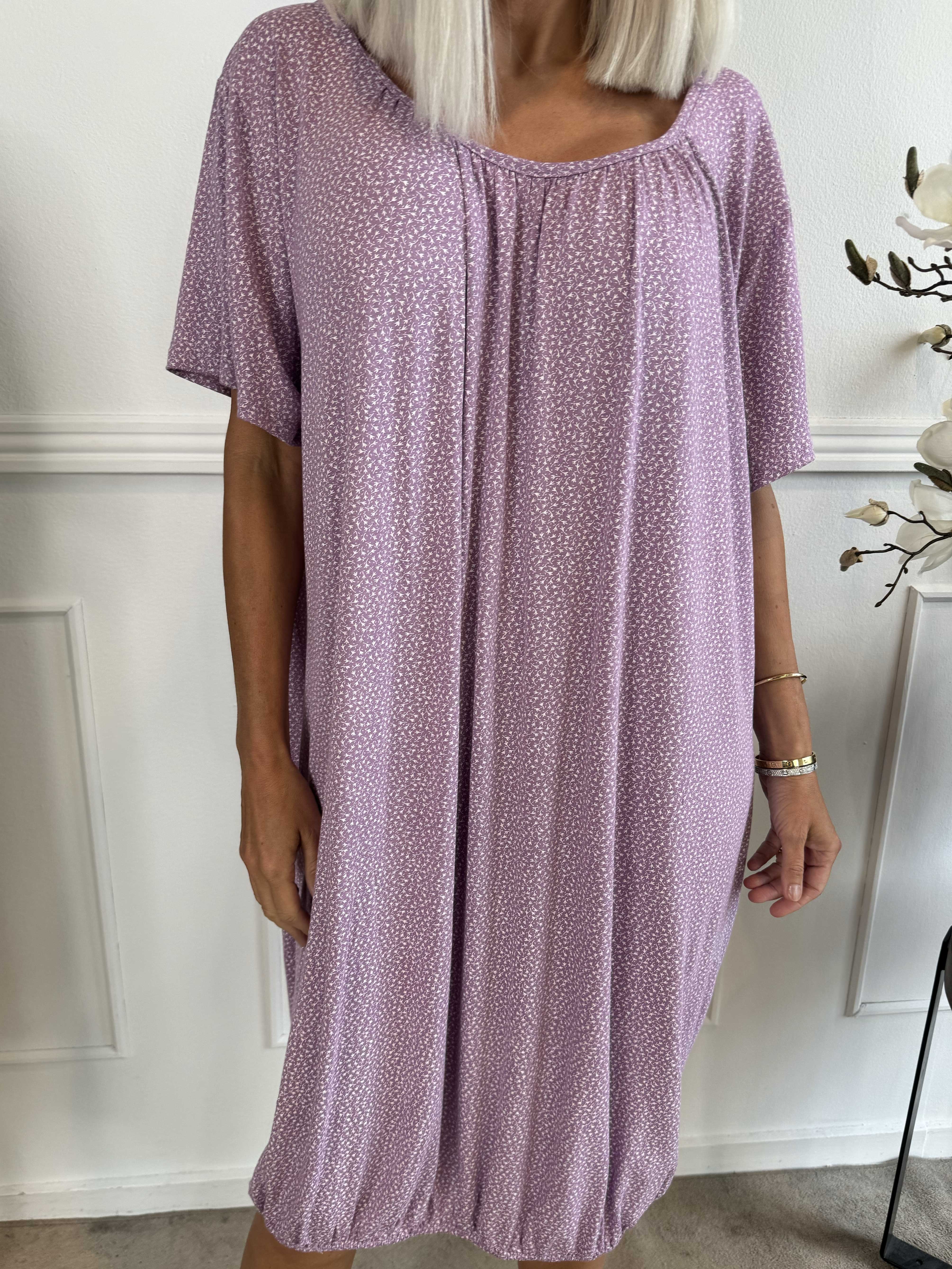 Miracle Flower Dress - Kjole i viskose med elastik forneden